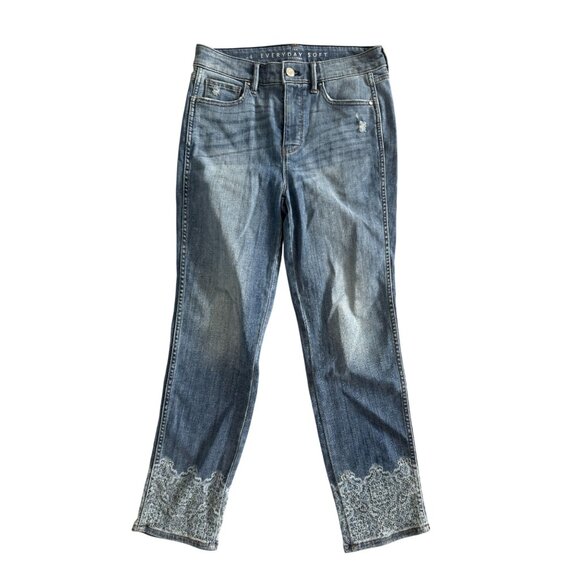 WHITE HOUSE BLACK MARKET Everyday Soft Lace Print Trim Crop Pants Jeans Size 4 - Picture 8 of 8